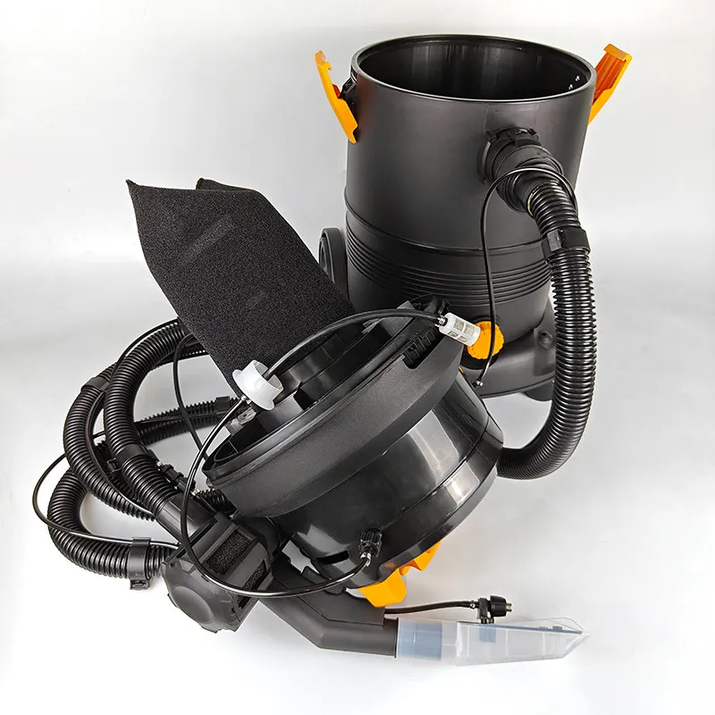 

Super strong suction with built-in water tank, car beauty equipment tool, spray suction integrated cleaning machine