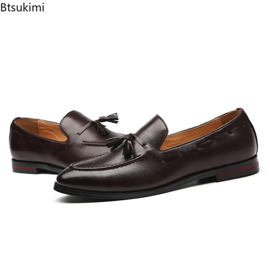 New 2025 Men's Fringe Style Loafers Shoes Slip-on Pointed Toe Leather Shoes for Men Business Office Breathable Casual Shoes Male