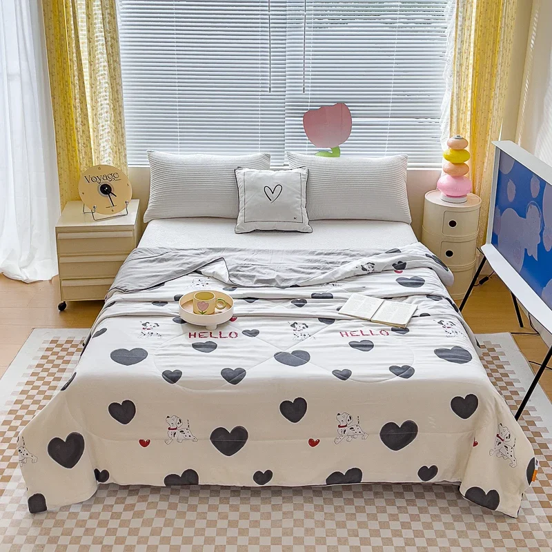 Cute Cartoon Dog Comforter for Girl Teen Room Decor, Love Heart Print Quilt,1 Piece Soft Comfortable Air-Conditioning Thin Duvet