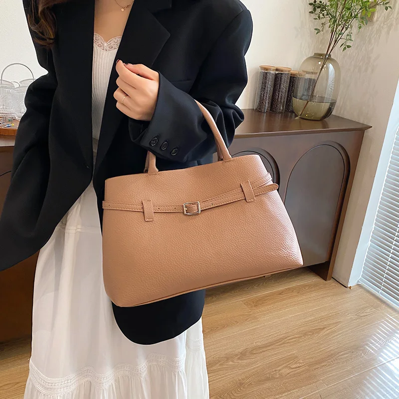 2024 casual fashion temperament Western style handbag retro simple autumn and winter shoulder bag crossbody bag women's bag