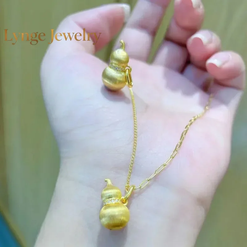 

Lynge Jewelry Real 18K Gold Pendant Gourd Au750 Gold Wire Drawing Process Inlaid with Moissanite Light Luxury Style Minimalist P