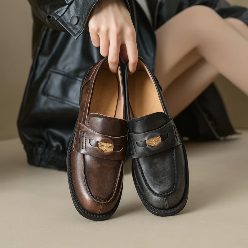 Genuine Leather Women Loafers Soft Sole Round Toe Casual Slip on Office Lady Low Heels Shoes Fashion Metal Decoration Pumps New