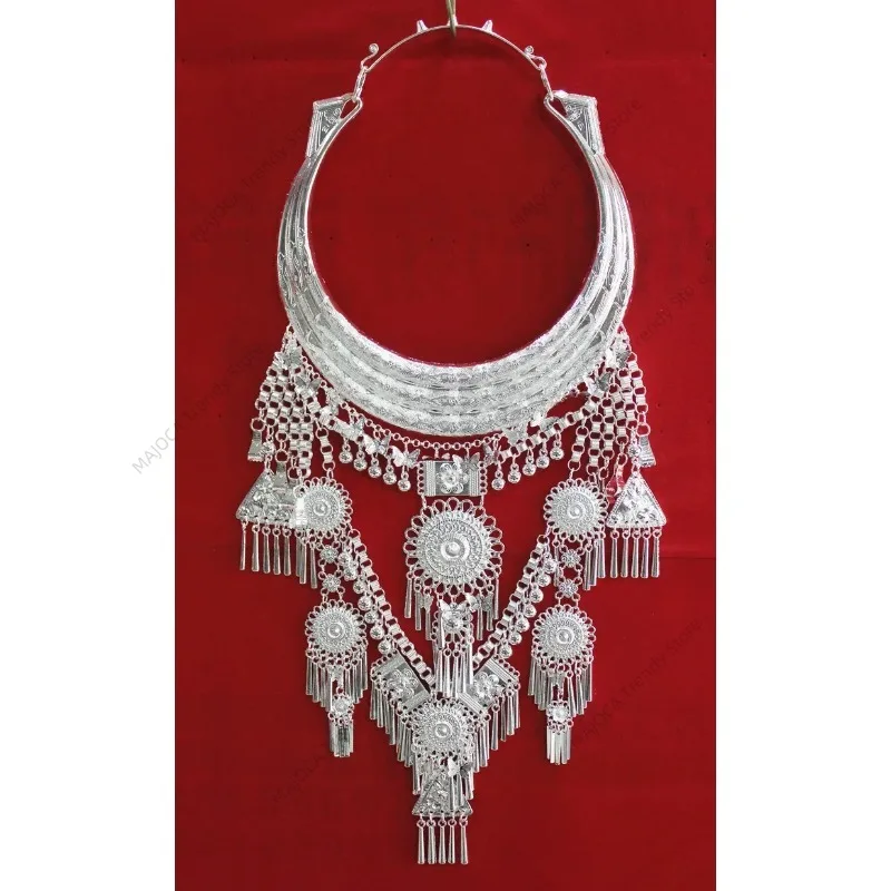 Collana in argento Hmong Miao per donna Collare per spettacoli di danza Miao Accessori per festival Gioielli in stile cinese Hmong