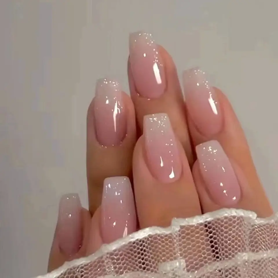24 piezas uñas postizas francesas degradadas bailarina, impermeables, medias ataúd 2