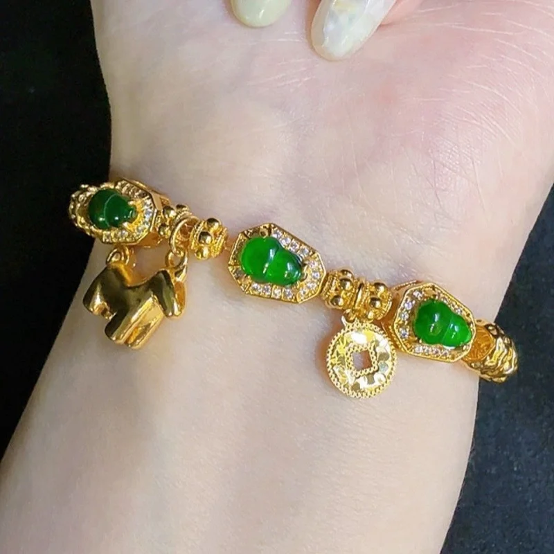 Natural Emerald Full Green Pigeon Egg Bracelet, High-Quality Bright Sun-Green Egg-Shaped Jewelry, Popular in Live Streaming, Lig
