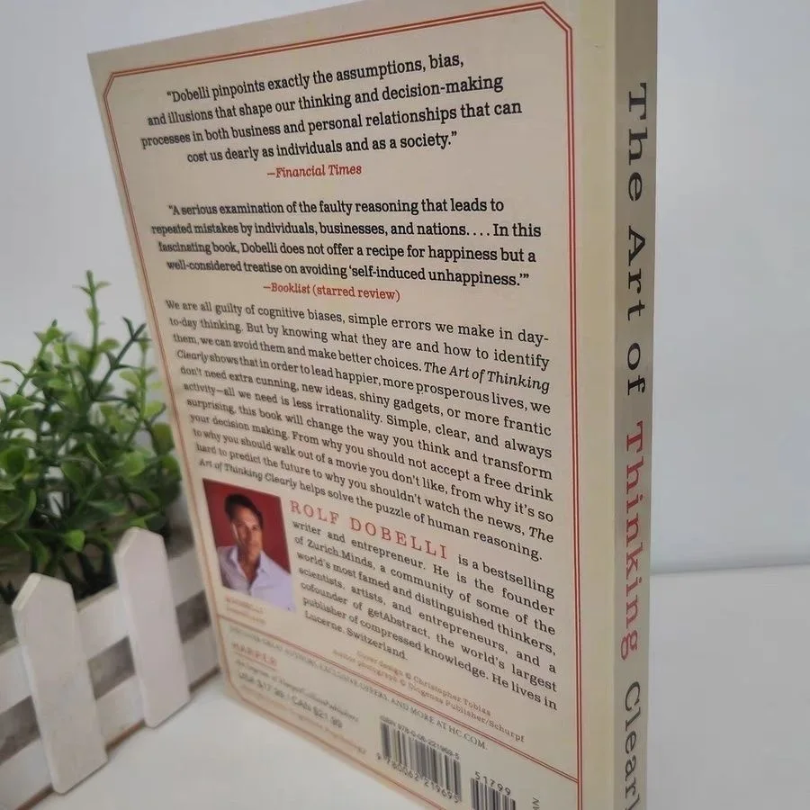 Искусство мышления четко Rolf Dobelli в мягкой обложке. Международная английская книга.