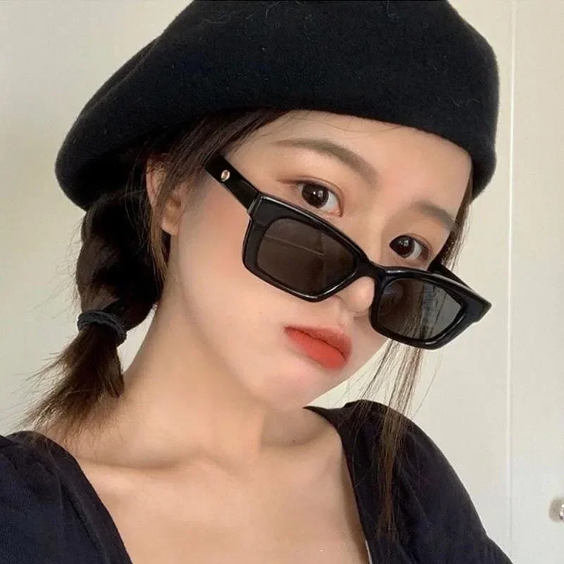 

Fashion Vintage Sunglasses Women Brand Designer Retro Rectangle Sun Glasses Female Ins Popular Colorful Square Eyewear UV400