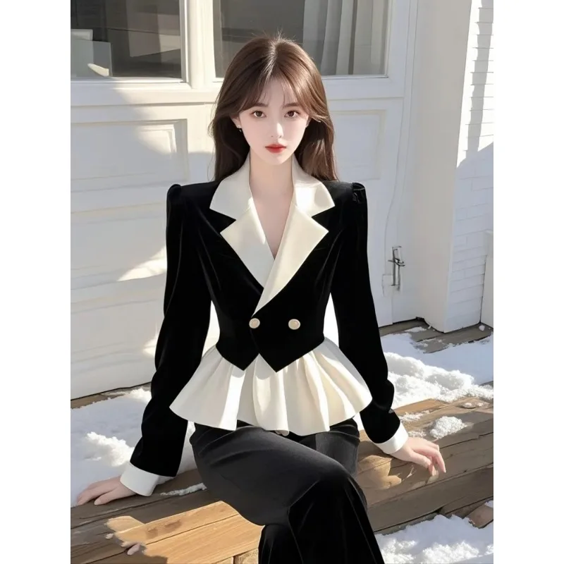

New Best-selling Female Light Luxury High-end Unique and Super Good-looking Black Patchwork Long-sleeved Shirt Trendy for Women