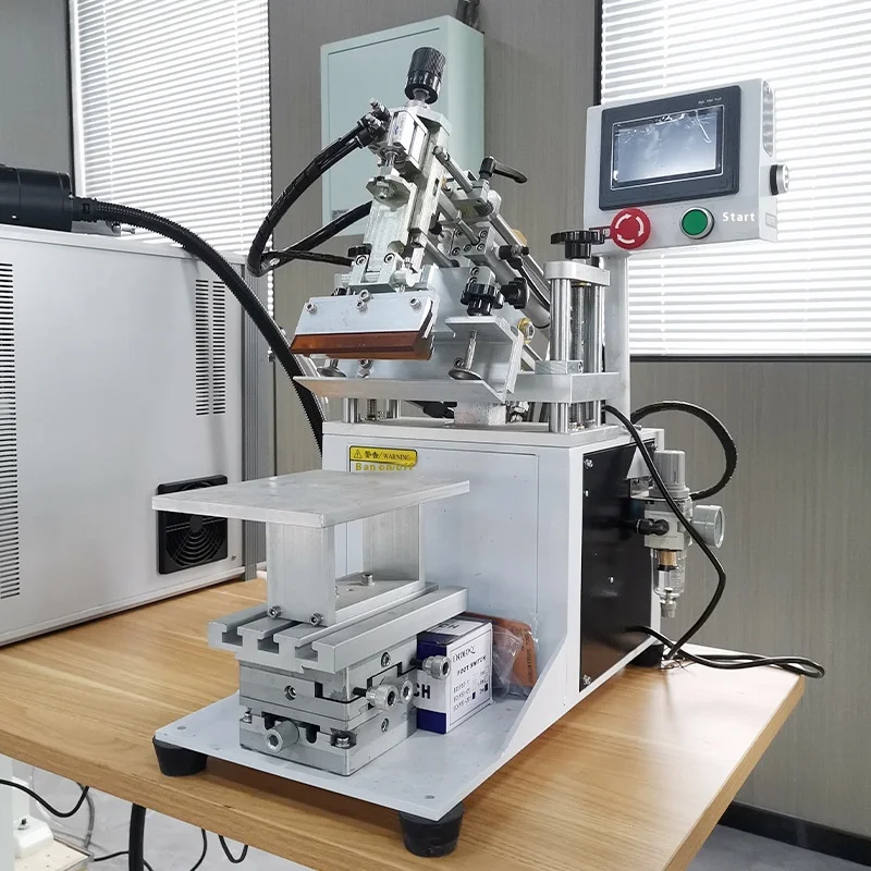 

Semi-Automatic Small Angled Arm PVC Film Adhesive Flat Screen Printing Machine New Condition for Glass Printing Desktop Use