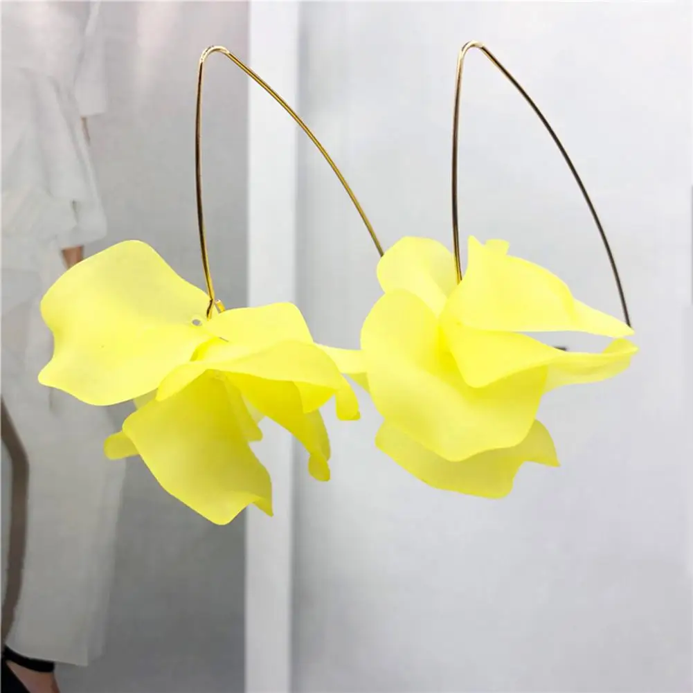 Темперамент 1 пара популярных увеличенных длинных крючков аксессуары Женские Висячие серьги в форме растений для вечерние
