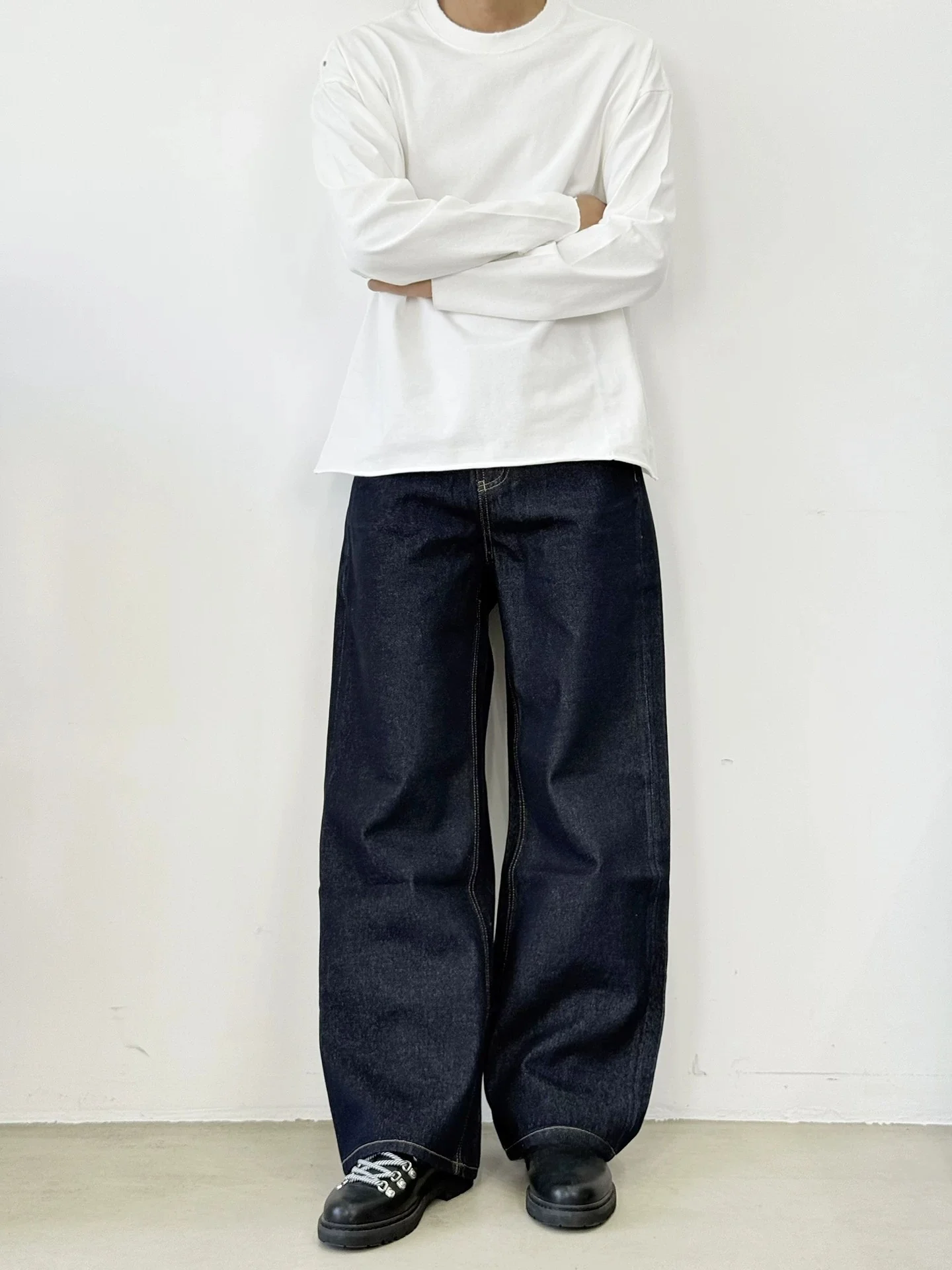 

Американские ретро оригинальные цветные джинсовые синие широкие джинсы трапециевидной формы, повседневные свободные джинсы для мужчин и женщин, подходят для поездок на работу и ...