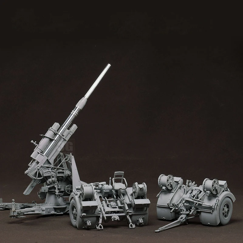 Kit tangki rakitan Model batas BT-013 senjata Anti pesawat terbang 88MM dengan grup artileri 1/35