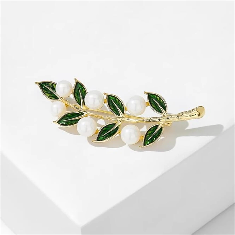 Elegant Olive Leaf Pearl Brooch For Women Temperament Pin Corsage Fashion Coat Accessories Banquet Jewelry Party Gift