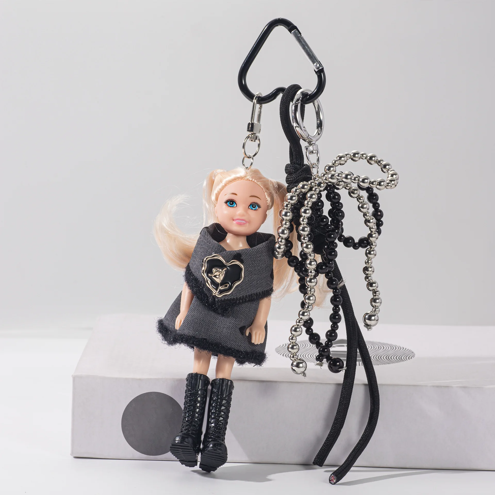 

Ins Корейская версия, модное маленькое ароматное ветер, серое платье, брелок принцессы, кулон, серия Miu, сумка для девочек, декор, милый подарок