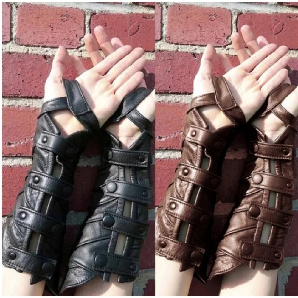 Guanti per armatura in pelle medievale polsini larghi Bracer per uomo Steampunk Warrior Gauntlet Cosplay rinascimentale Knights Templar Wristband