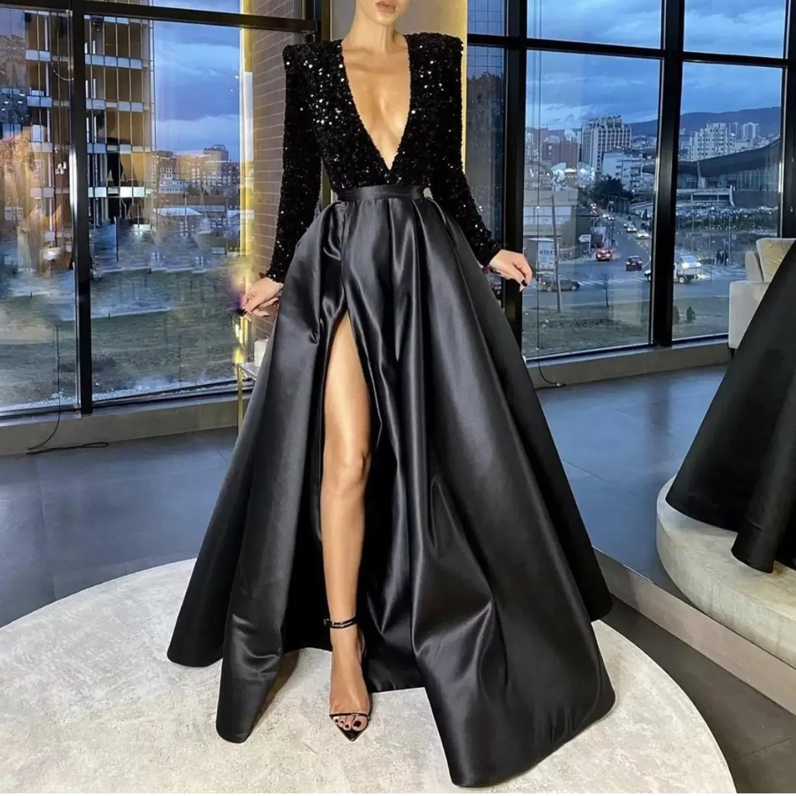 

Fashion Sexy High Quality Sequined Black Dress Women's Long Sleeve Evening Gown 2024 New Sexy Women Deep V Neck Party Dress