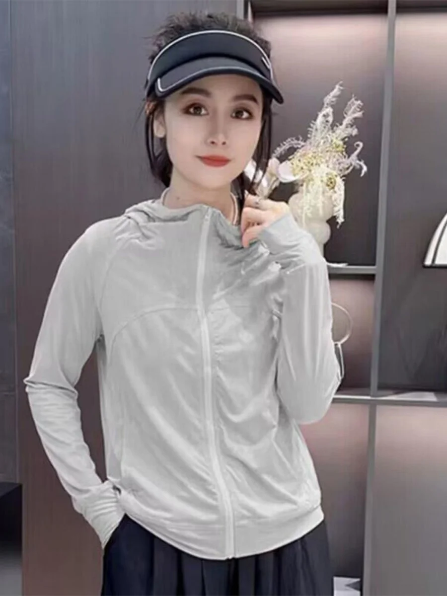 Women's Short Ice Silk Lightweight Cool Feeling Summer New Sport Jacket Black Hooded Sun Protection Clothing Commute Style