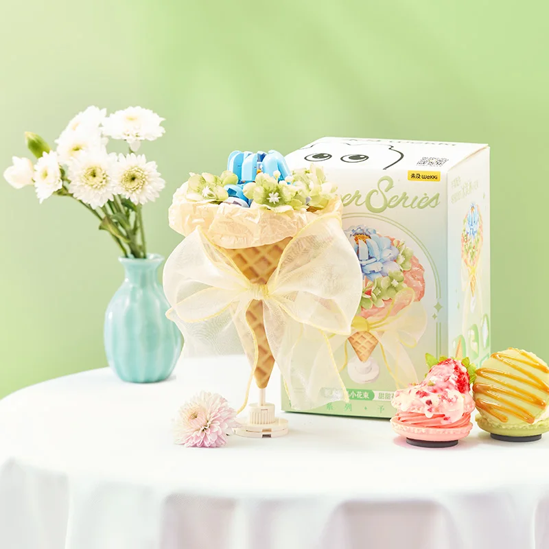 

Weekit Ice Cream Flowers Building Blocks Romantic Hand-held Flower Fruit Dessert Bouquet Brick Toys Sweet Gifts for Girlfriend