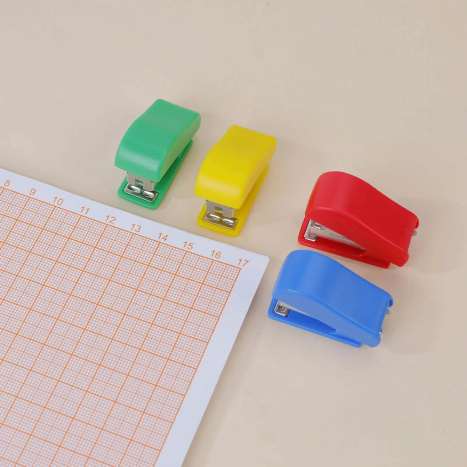 Small Student School Stapler Small Size & Large Capacity Easy to Carry Stationery Suitable for Kids Colleagues Friends Gift