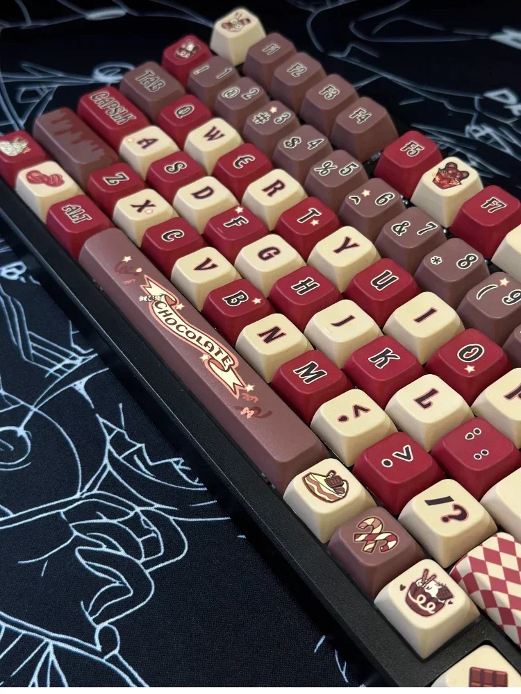 Imagem -02 - Vinho Chocolate Tema Keycaps Mda Perfil Keycap Ponto Pbt Tampa de Teclado Personalizado para Jogos Acessórios de Teclado Mecânico