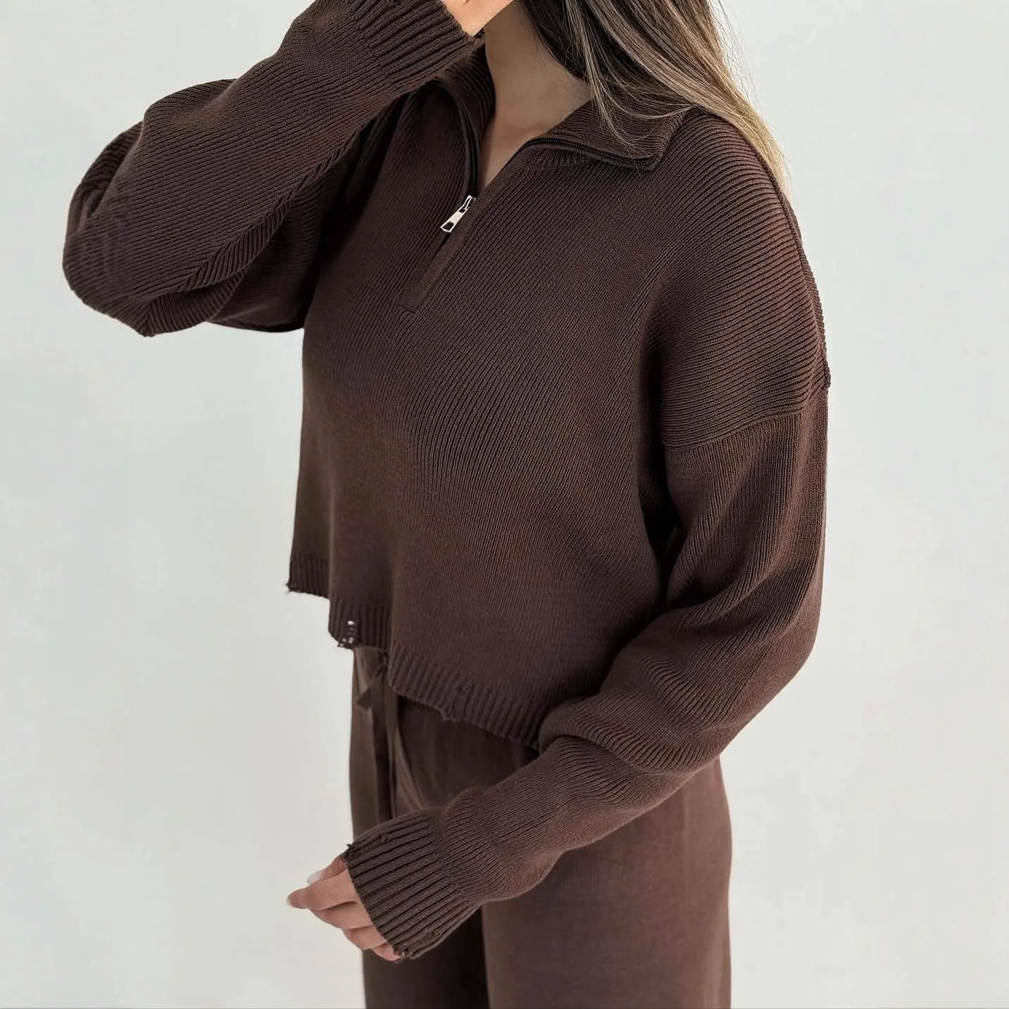 2025 Autumn New Semi Open Collar Zipper Sport Long Sleeve Top Casual Pants Two Piece Set Women Multiple Colors Optional
