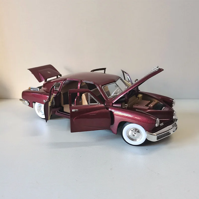 

Luying масштаб 1:18, сплав 1948 Tucker Torpededo, литой под давлением антикварный автомобиль, миниатюрная игрушечная машинка, имитационная модель, коллекционный сувенир
