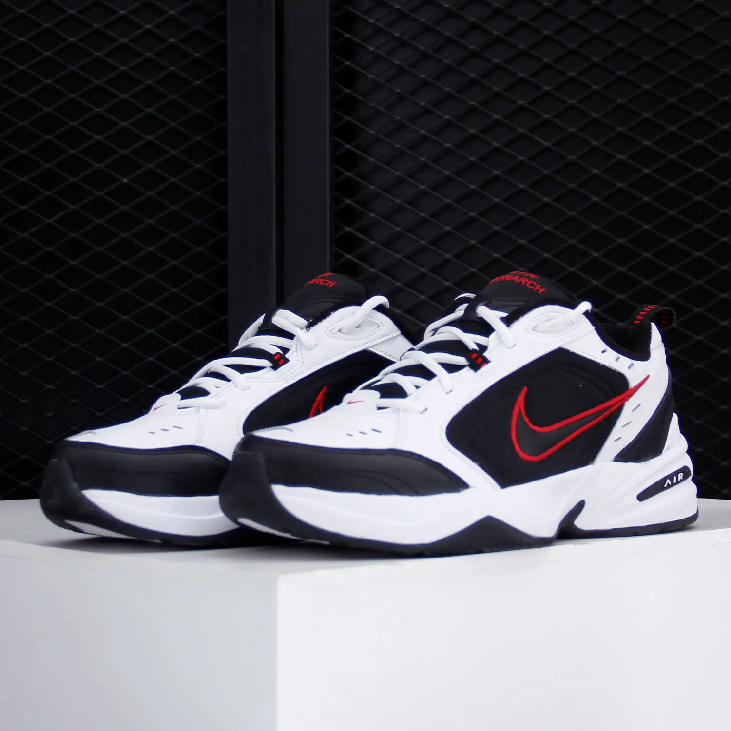 

Мужские тренировочные туфли для папы Nike Air Monarch IV 415445 -101