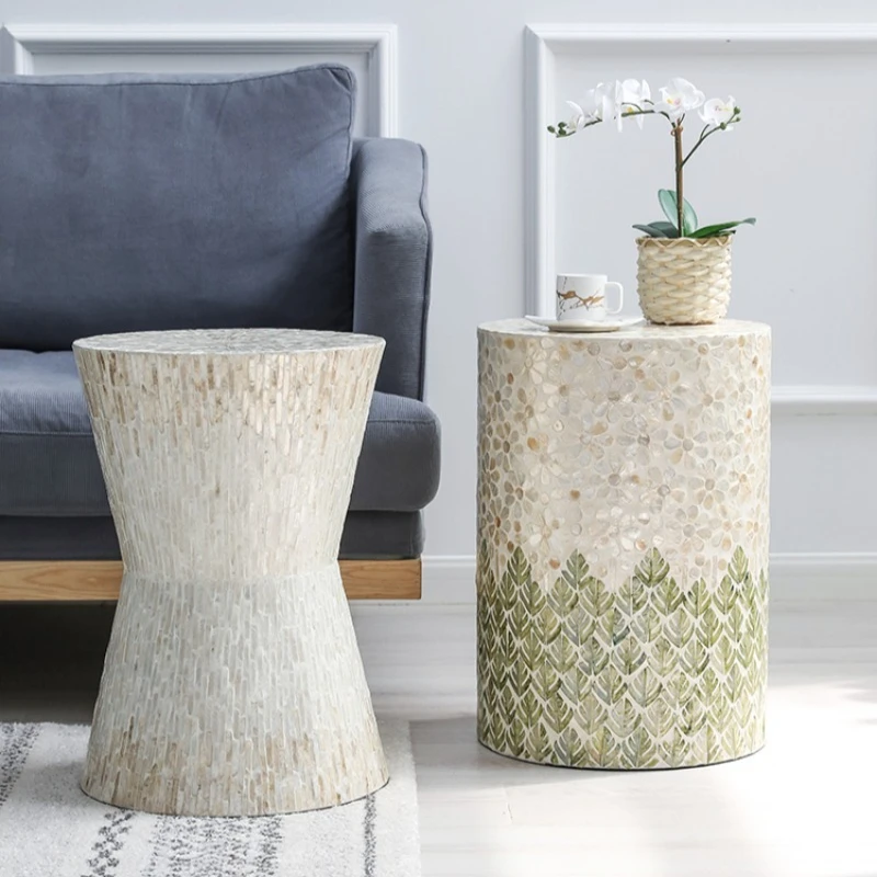 

Creative simple shell coffee table Nordic home balcony table living room sofa corner French light luxury stool