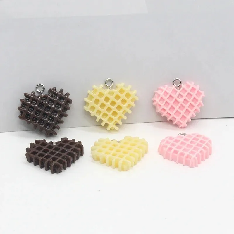 10Pcs/Pack Kawaii Plaid Heart Cookie Flatback Resin Charms Cute Simulation Biscuit Pendants for DIY Earring Jewelry Craft view 2