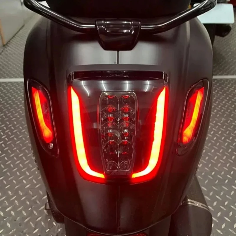 Motorcycle LED Taillight Rear Brake Light For VESPA SPRINT PRIMAVERA 125 150 Sprint Primavera 150 125 Sprint 150