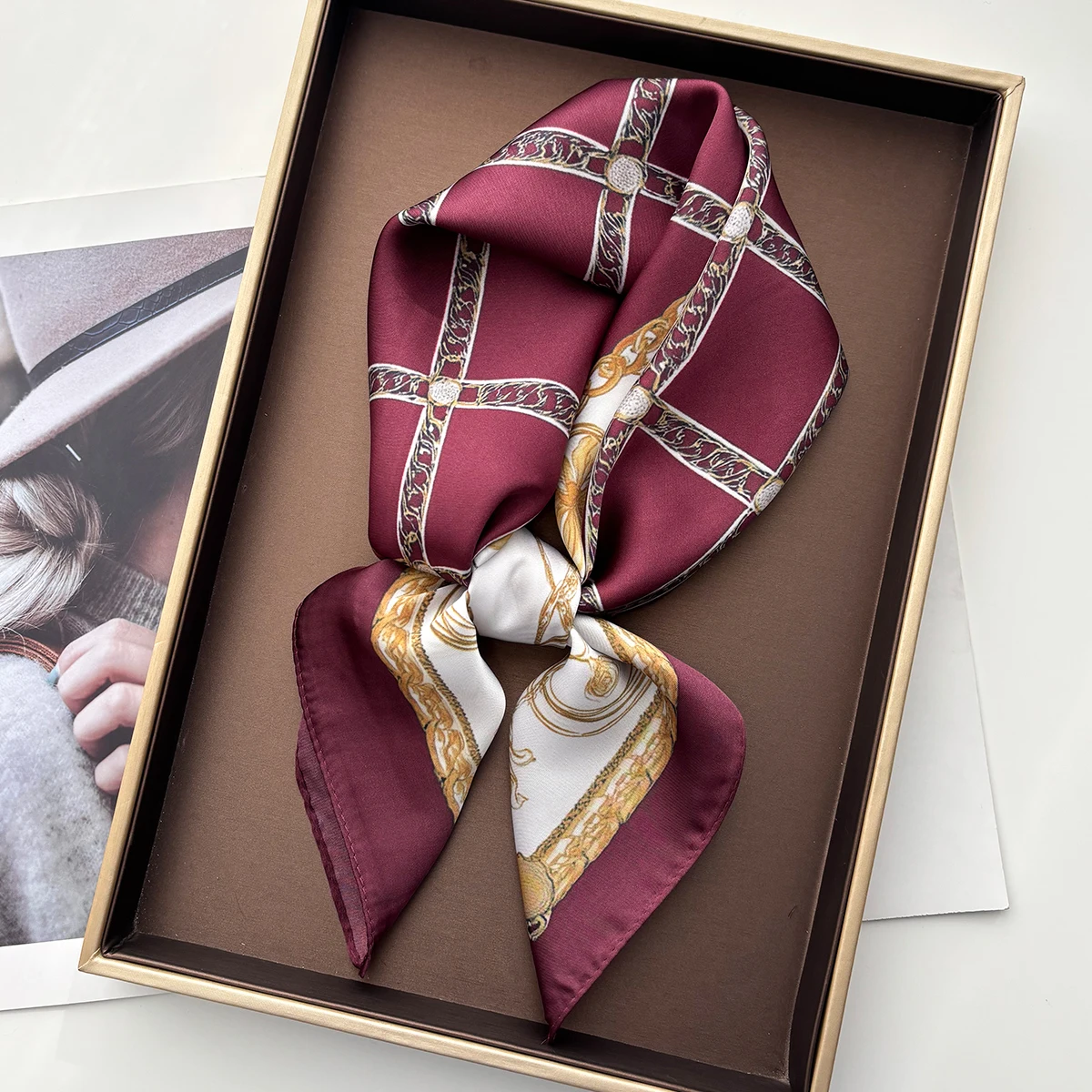 

2026 дизайн, женский шарф, шелковый шейный платок с имитацией принта, бандана, платок, женская квадратная шаль, шарфы, повязка на голову, галстуки