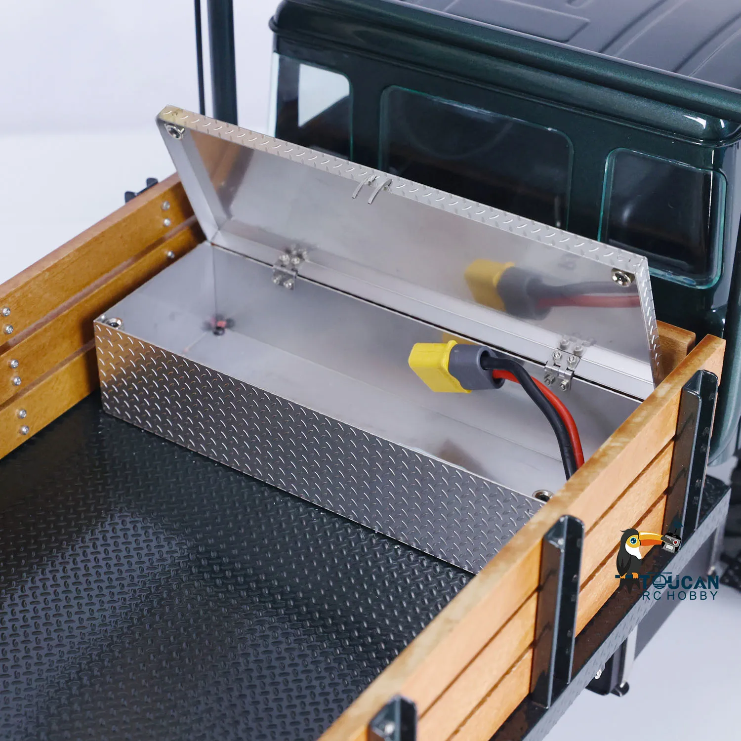 Em estoque 1/10 lesu 4x4 rc veículo off-road pintado acabado RAVE-UM406 carro elétrico 2 transmissão de velocidade som luz guincho caminhão