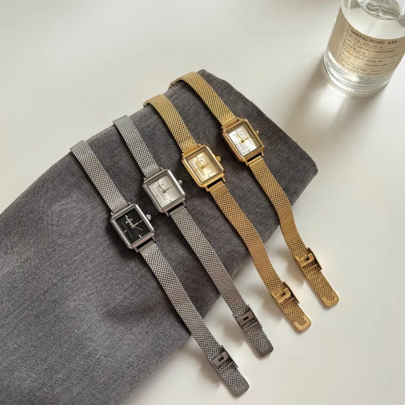 2025 New Ladies' Watch Fashion Temperament Minimalist Luxury Retro Square Dial with Gold Strap with Quartz Women's Watch
