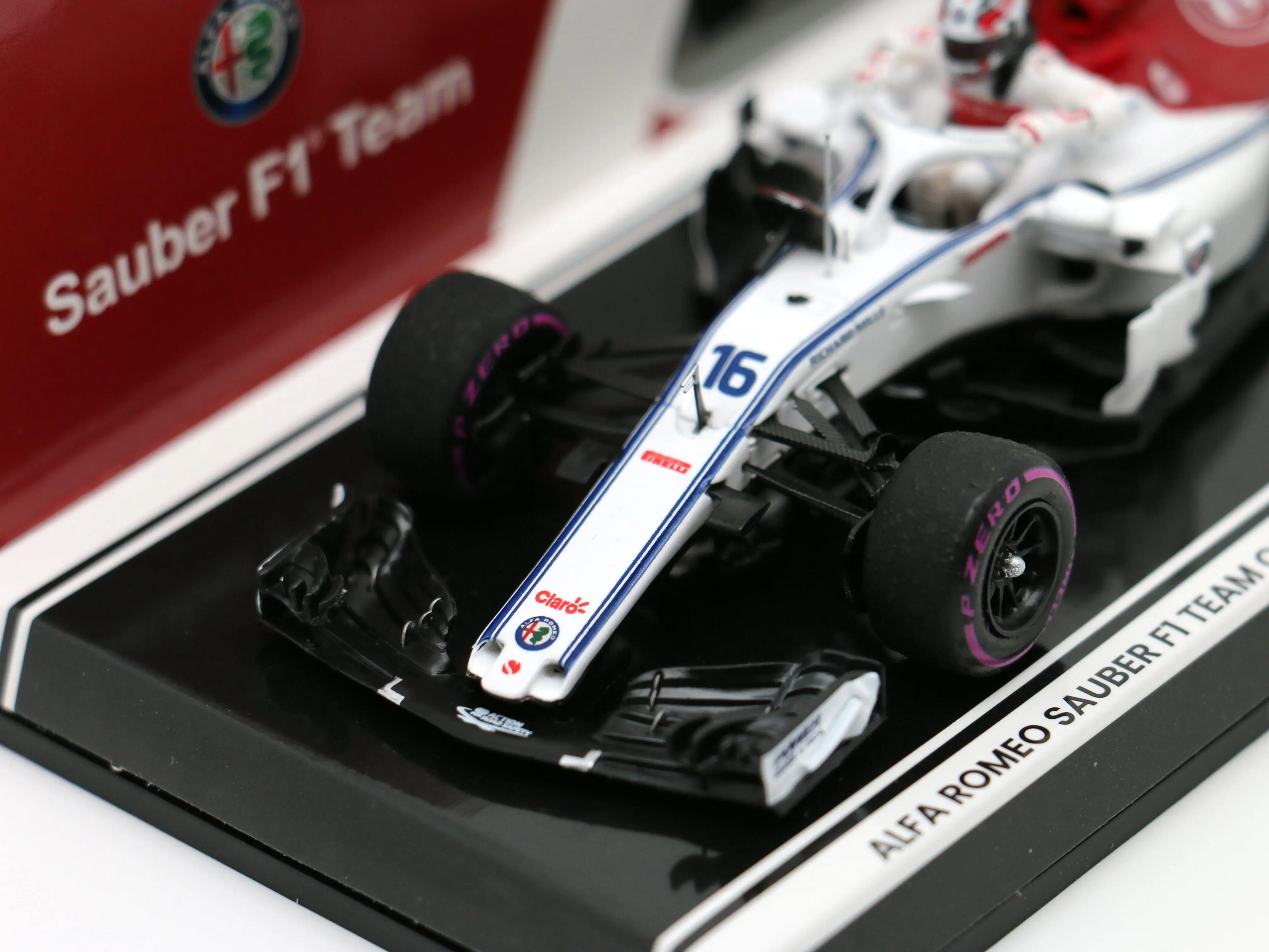 New In Stock Minichamps 1:43 Alfa Romeo Sauber F1 Team Charles