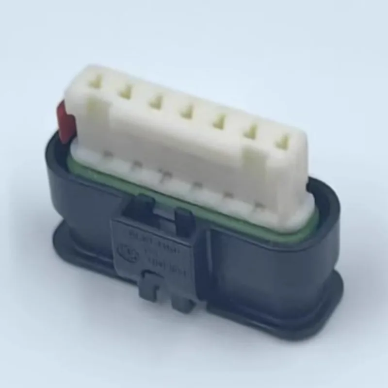 6189-7895 7P Female Terminal Housing, Insulated Electrical Connector Shell for Wire Harness/Automotive/Electronic Equipment