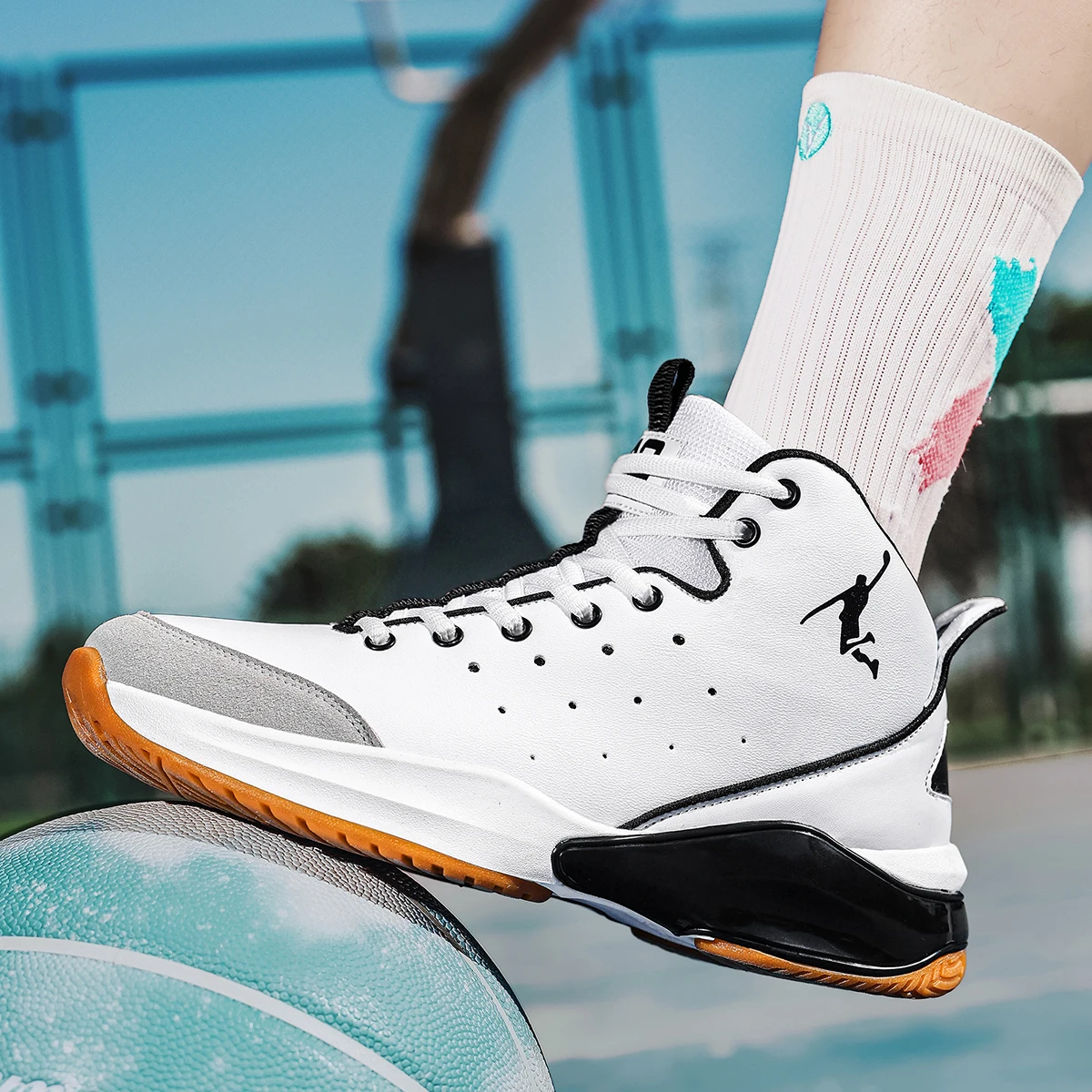 Unisex High Top Basketball Sneakers Shock Absorption Non-slip Wear Resistant Breathable Court Sports Training Shoes