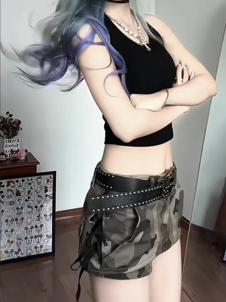 Pantaloni corti in denim mimetico per ragazza piccante stile americano y2k donna estate nuovo design antiriflesso pantaloni gonna sexy che abbraccia l'anca