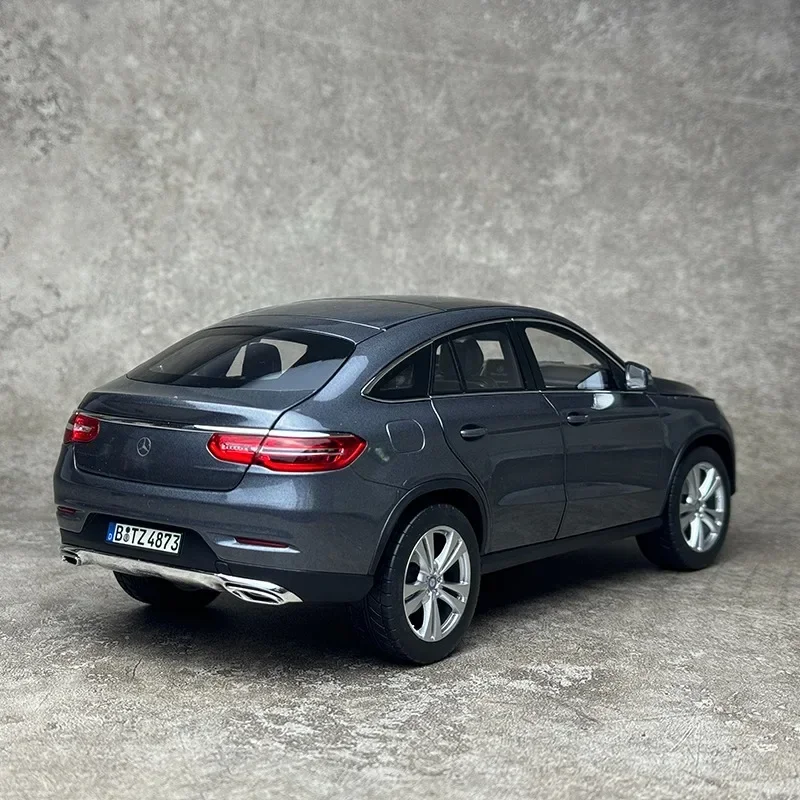 دييكاست 1/18 مقياس GLE كوبيه 2015 سبيكة سيارة نموذج جمع الحلي تذكارية عرض لعبة السيارة