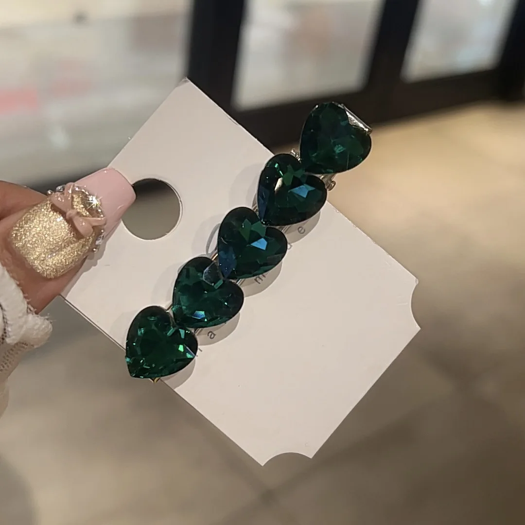 

Korean Style Hair Accessory Heart-Shaped Rhinestone Luxury Barrette Clip for Girls Side Fringe Duck Clip with High-End Elegance