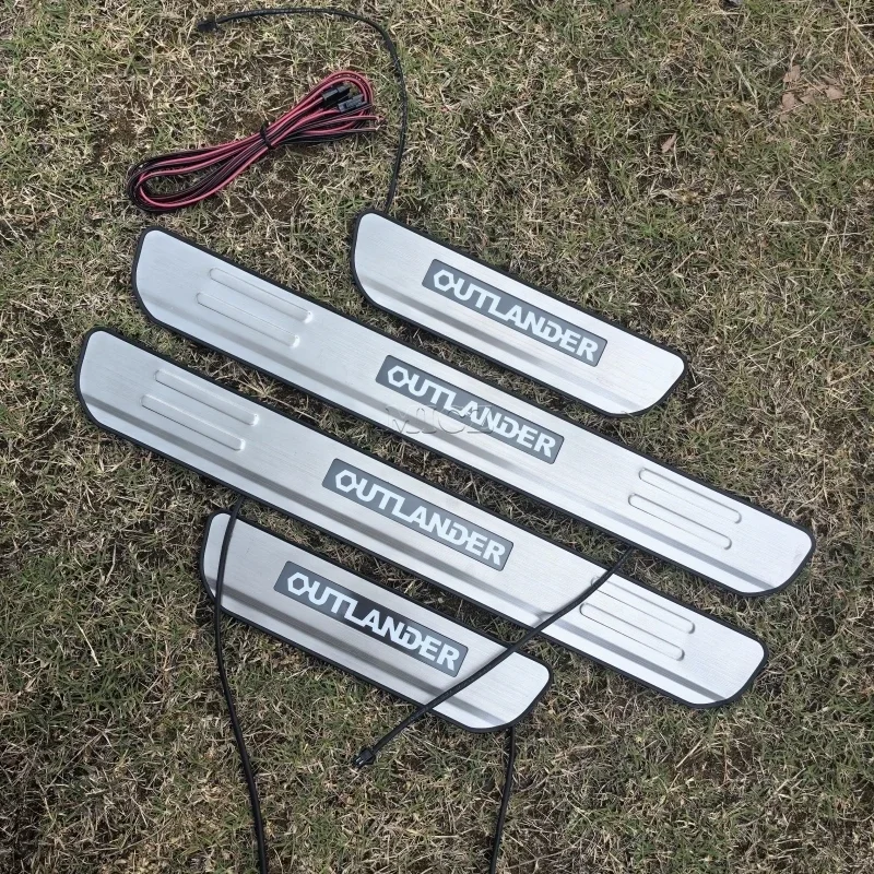 

For Mitsubishi Outlander LED 2013 2014- 2019 Car Accessories Car Styling Stainless Steel Car Door Cover Outside Door Sill Plate