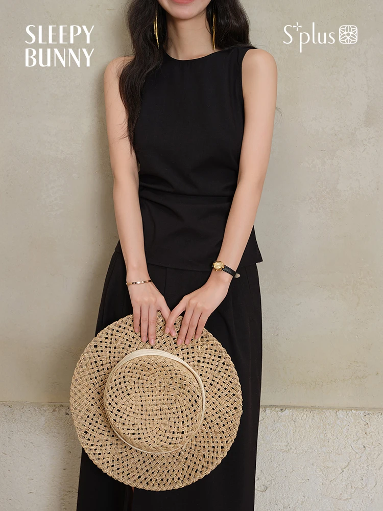

Elegant Sleeveless Fitted Blouse Skirt Set Black High Waist Split Long Skirt Outfit Chic Petite Slimming Two Piece Suit Women