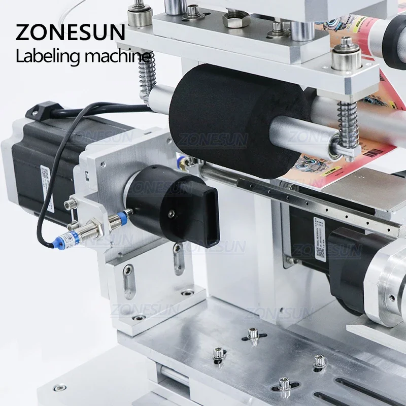 ZONESUN Tabletop Semi Automatic Lighter Oval Irregular Bottle Plastic Beverage Can Labeling Machine Label Applicator