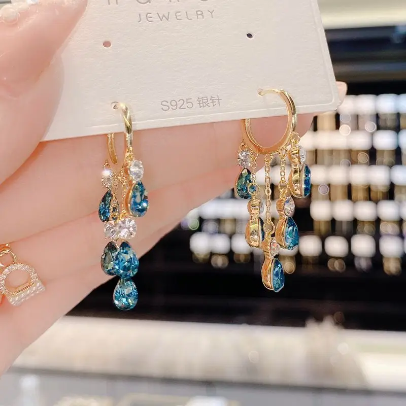 New Super Sparkling Blue Crystal Water Droplet Tassel Earrings with Elegant Long Style and Unique Design for Women\'s Earrings