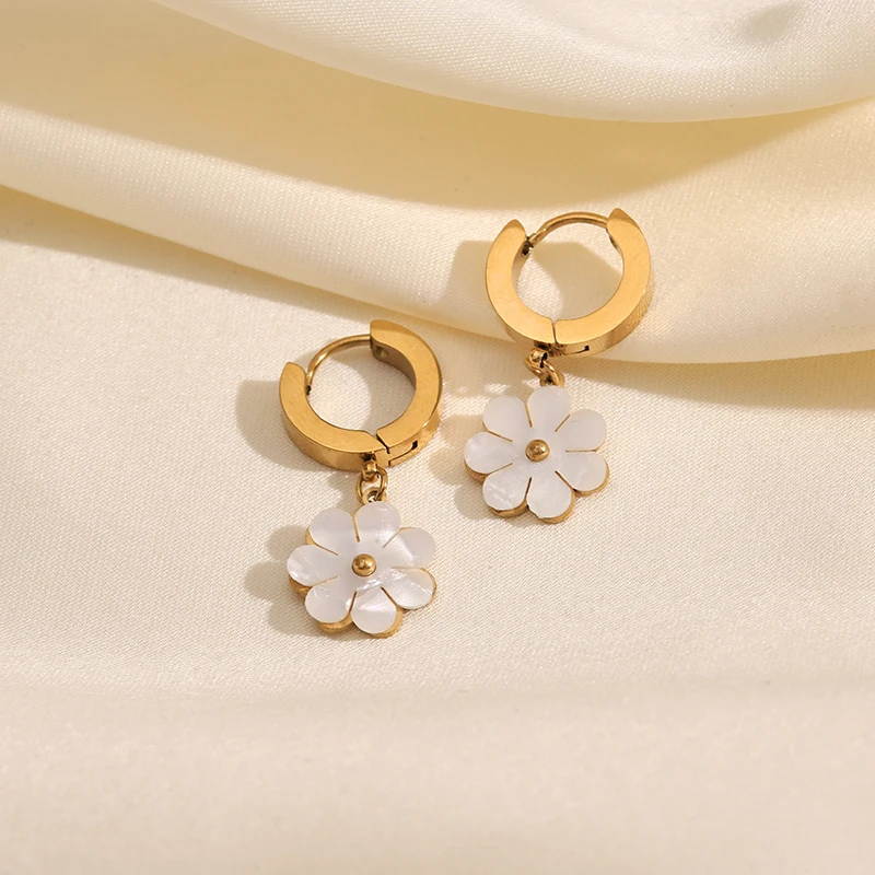 GANEMLY 316L Stainless Steel Cute White Flowers Necklace Earrings Bracelet Set For Women Fashion Waterproof Jewelry Set Gift
