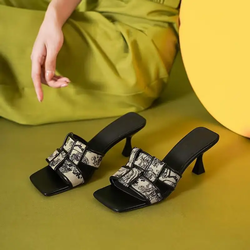 Black French Women\'s Sandals Women\'s 2024 New Summer Slippers High Heels To Wear Fashion Printed  Flip-flops Soft Leather