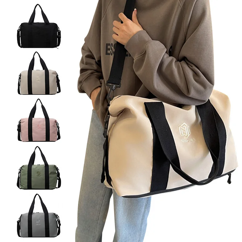 

Large Capacity Sports Gym Bag - Stylish Multi-Functional Shoulder Duffle, Ideal for Short Travel & Boarding