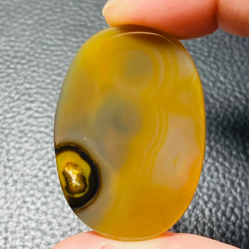Natural stone oval marine chalcedony agate small bird energy crystal healing home decoration piece