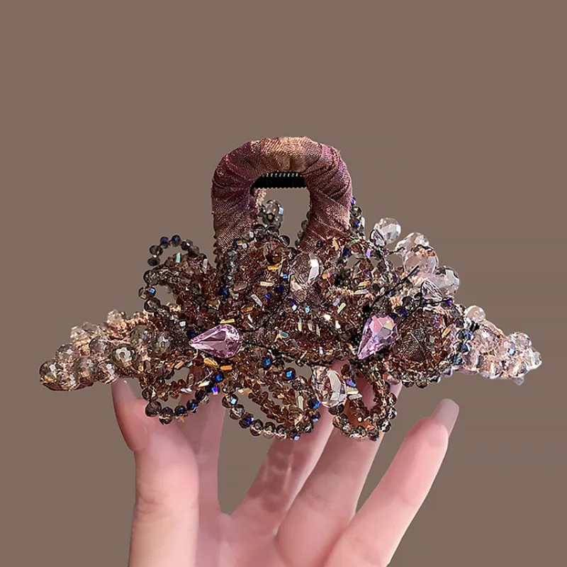 Luxury Crystal Bead Floral Butterfly Grip Clip Back Head Hair Shark Clip Women Sweet Headpiece Hair Claws WomenHair Accessories