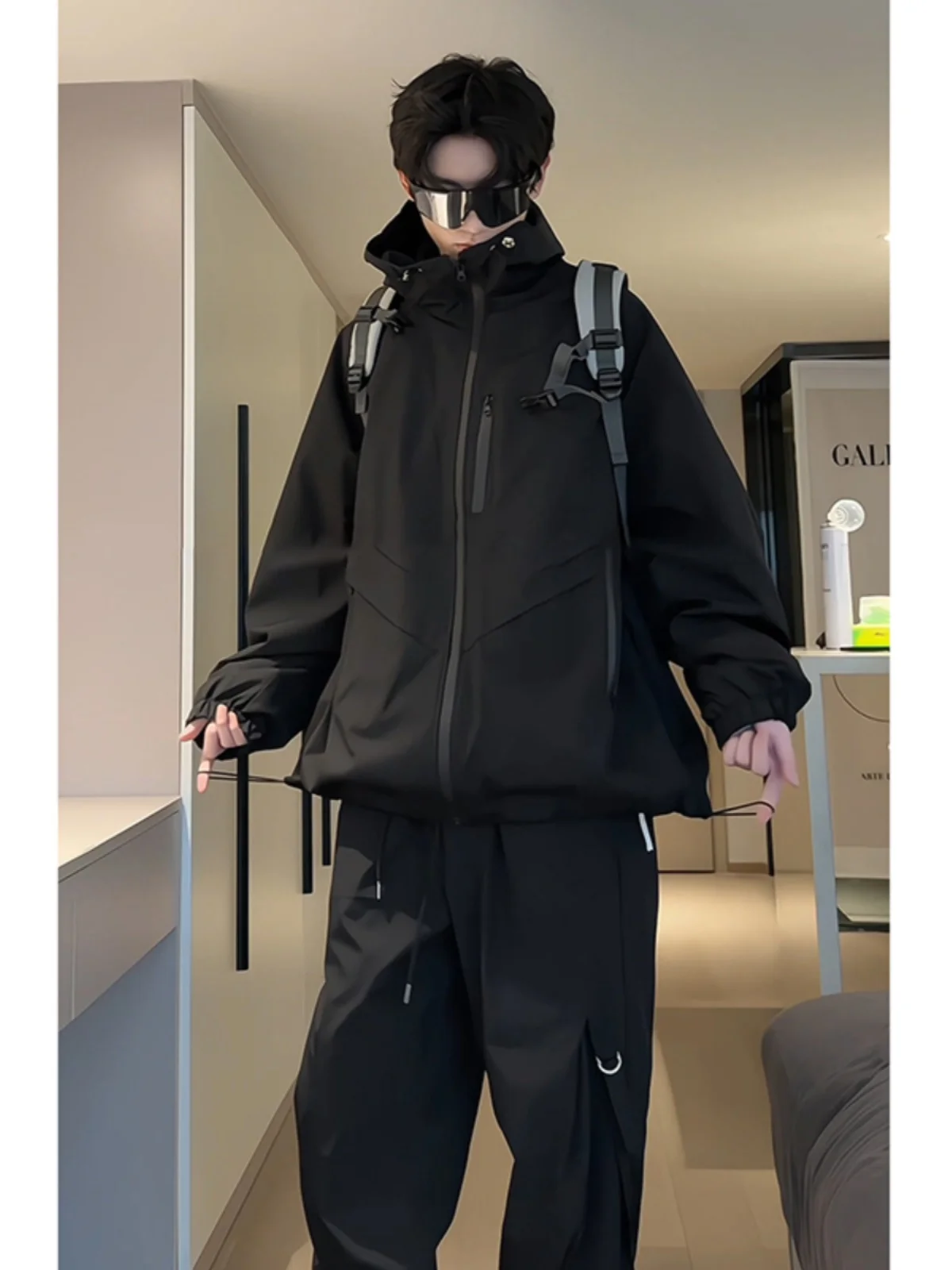 

Мужская двусторонняя куртка с капюшоном для активного отдыха осенью и зимой, ветрозащитная, из полиэфирного волокна, с длинными рукавами и молнией...