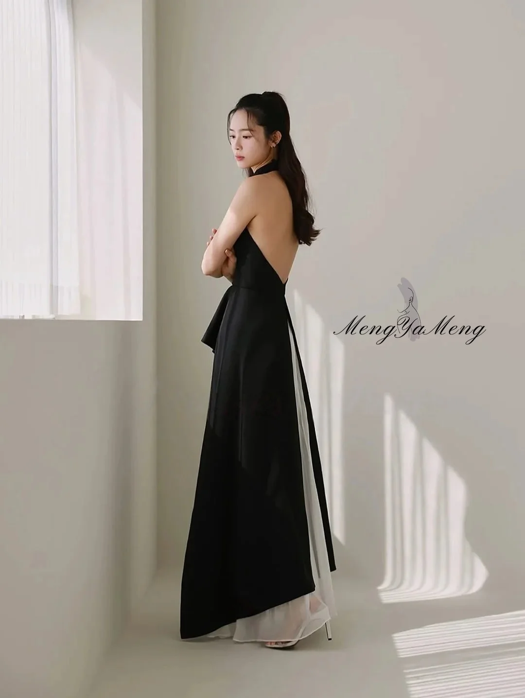 Elegant Halter Black A-line Evening Gown Sleeveless Korea Photoshoot Backless Wedding Party Dress New Satin Customized 2025